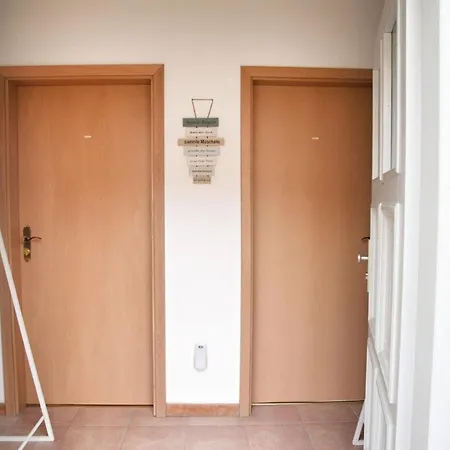 Apartment Schilfsruh  Ruhige, Gut Ausgestattete Am Stettiner Haff *